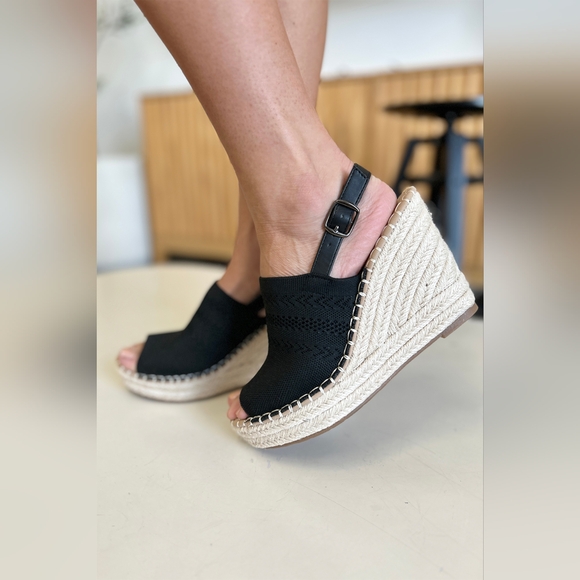 Forever Link Peep Toe High Heel Wedge Sandals - Picture 3 of 7